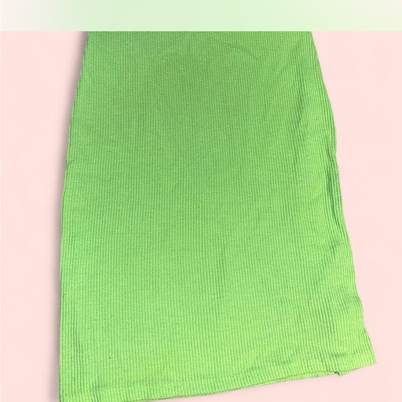 Green Ribbed Dress - Picture 3 of 4